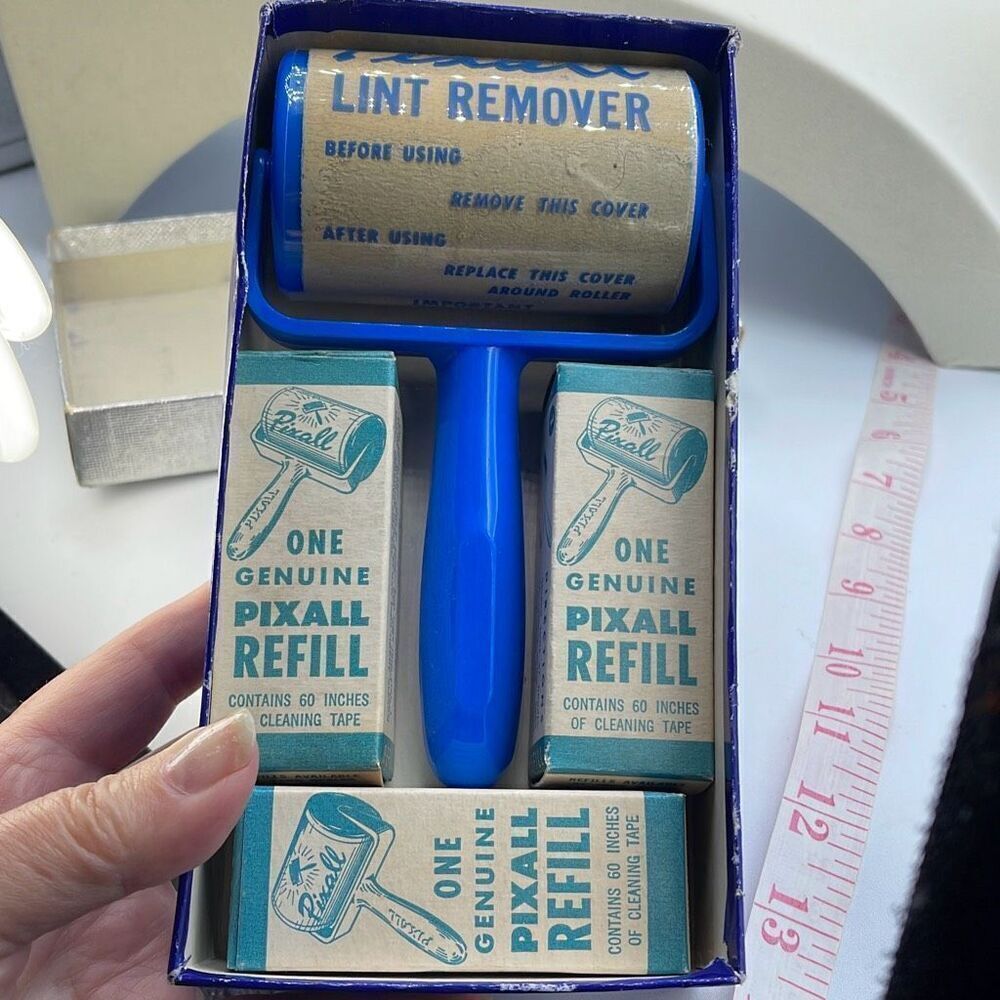 Vintage 1950’s Pixall lint remover + refills original box.